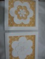 Duo de Quadros Flores com Fundo Amarelo